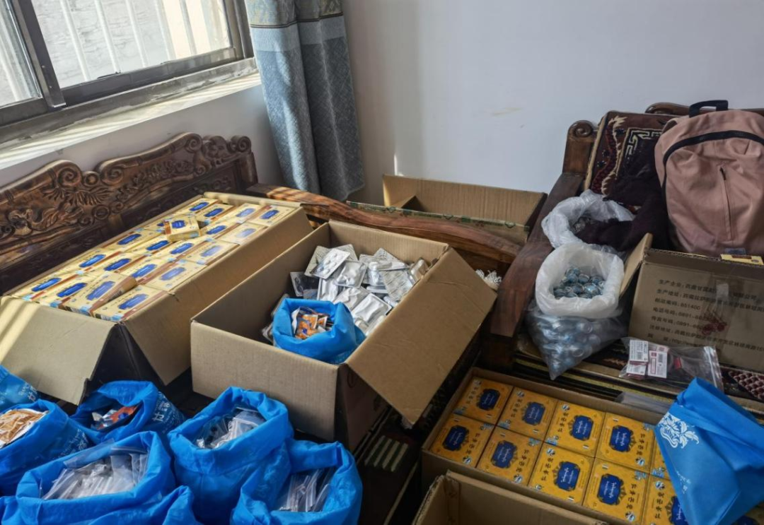 1651891684312249.png 640 (1).png